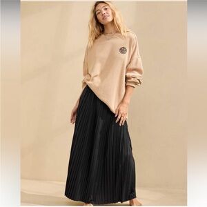 NWT Aerie Balletcore Maxi Skirt Size M Black Pull-on Pleated Soft Office Casual